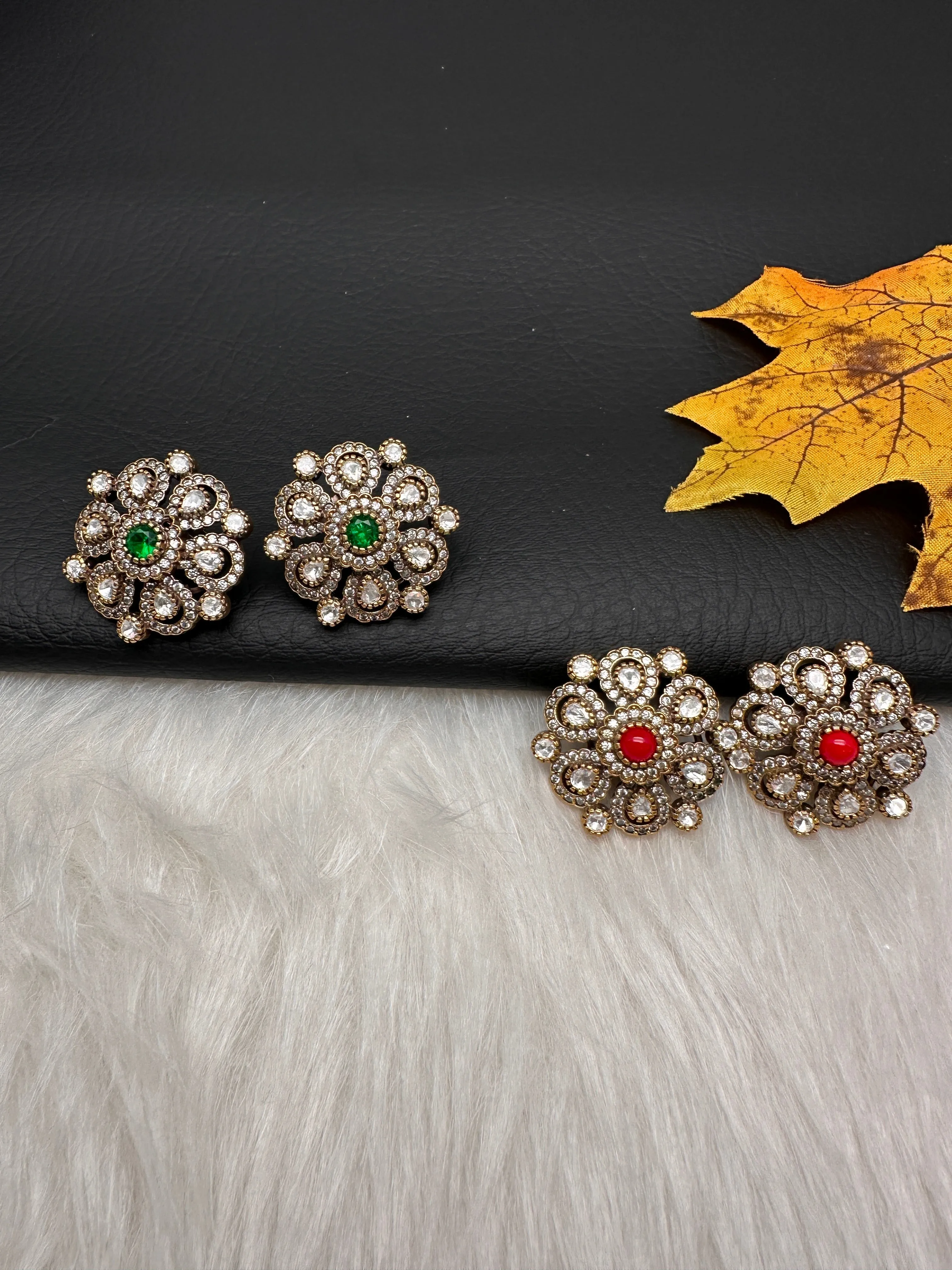 AD Victorian Color Stone Stud Earrings