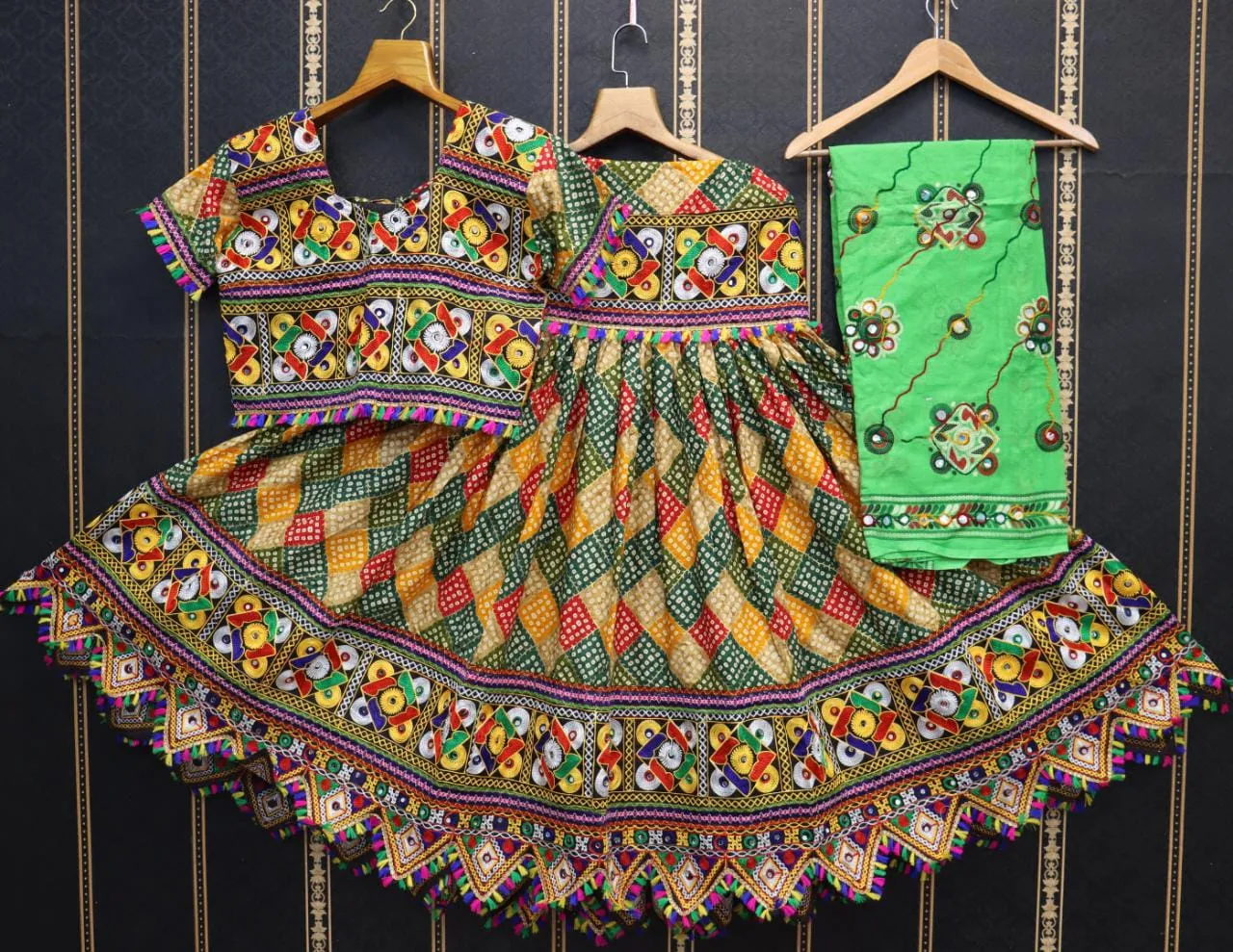 Navratri Traditional Lehanga Choli