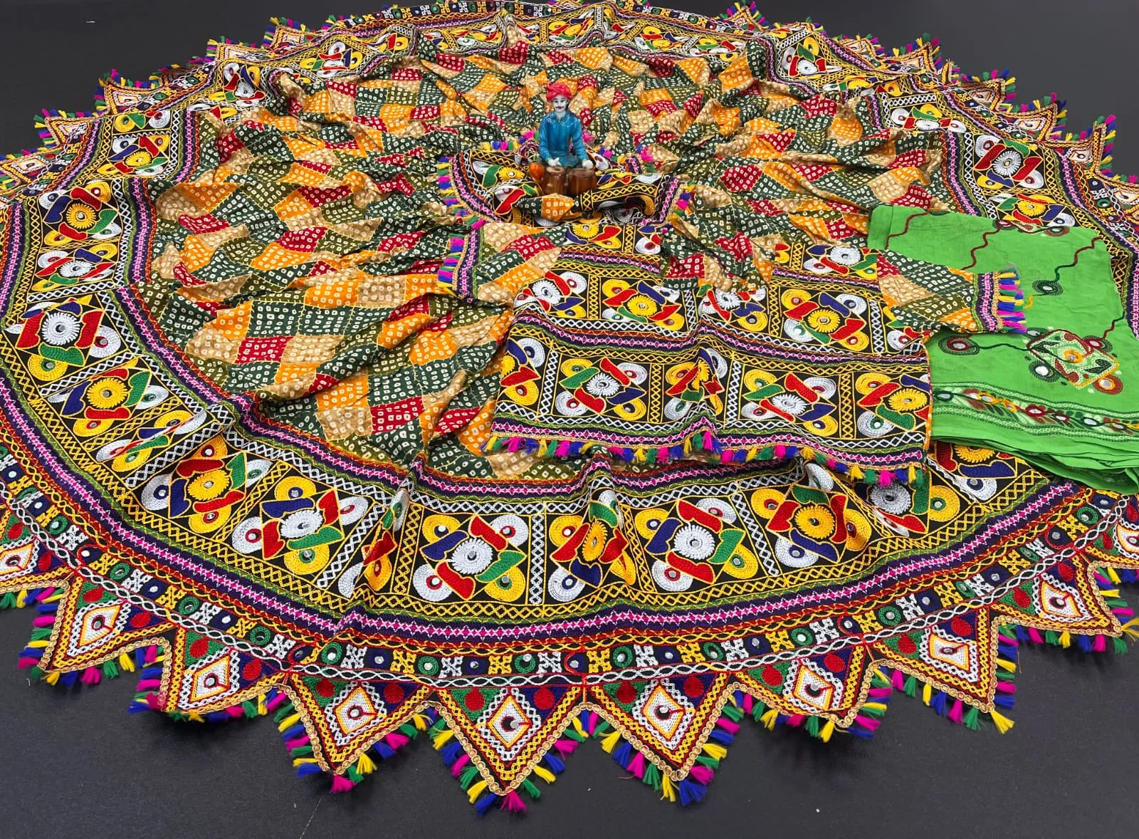Navratri Traditional Lehanga Choli